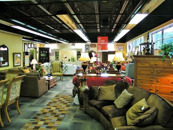 1531 Saw Mill Run Blvd, Pittsburgh, PA 15210